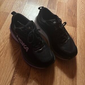 Hoka One One Bondi 8 Black Sneakers